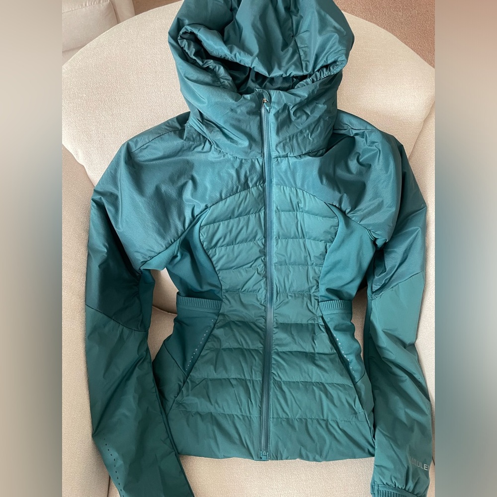 lululemon down for it all jacket, size 2, storm teal, NWOT